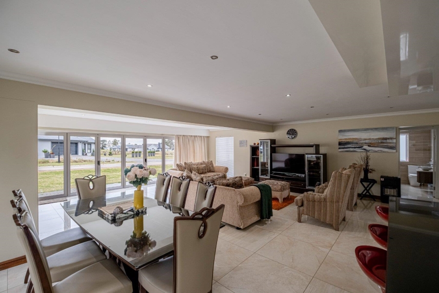 4 Bedroom Property for Sale in Wedgewood Golf Estate Eastern Cape